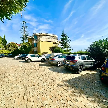 Apartamento Tre Ponti - Spacious, Sea View & Private Parking *